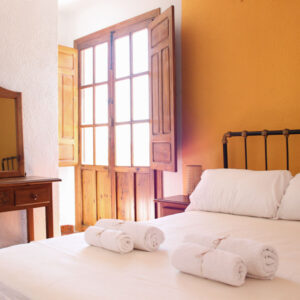 Habitación doble con balcón (1 cama doble)